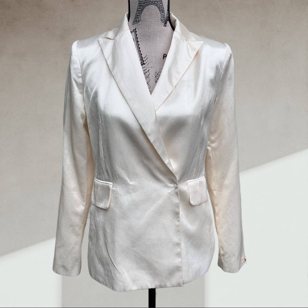 🍋 FOREVER 21 ivory blazer MEDIUM